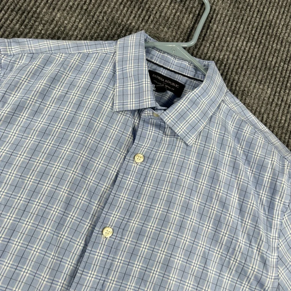 Banana Republic Shirt Mens Medium Blue Plaid Long Sleeve Button Up Casual